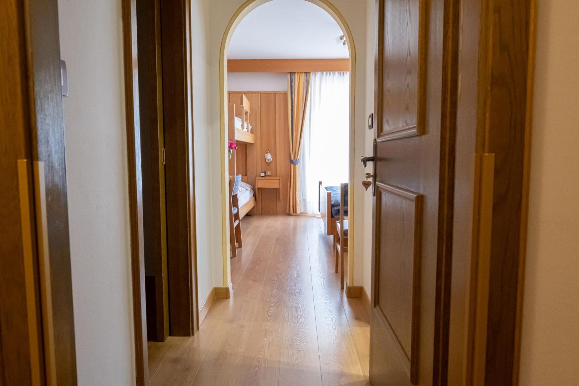 Hotel Panorama ซานมาร์ตีโนดีกัสตรอสซา ภายนอก รูปภาพ